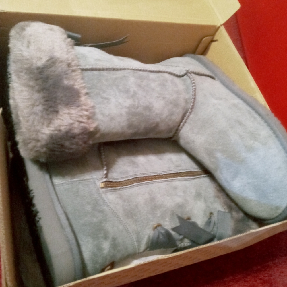 Lamo boots